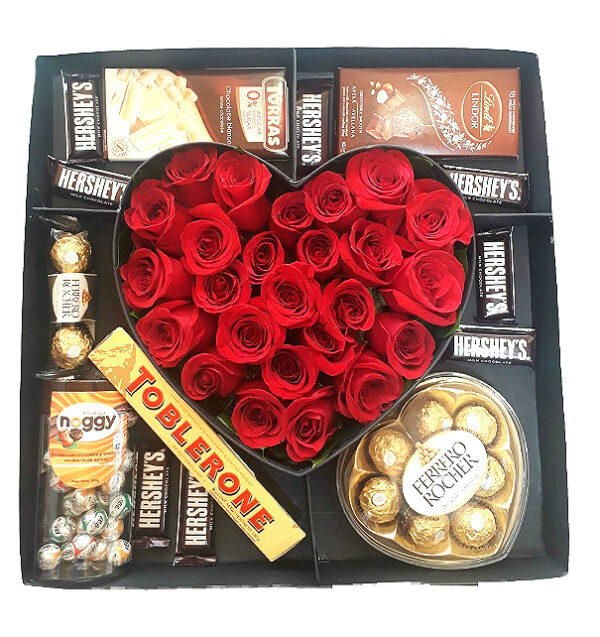 corazon de rosas con chocolates irania floristeria bogota
